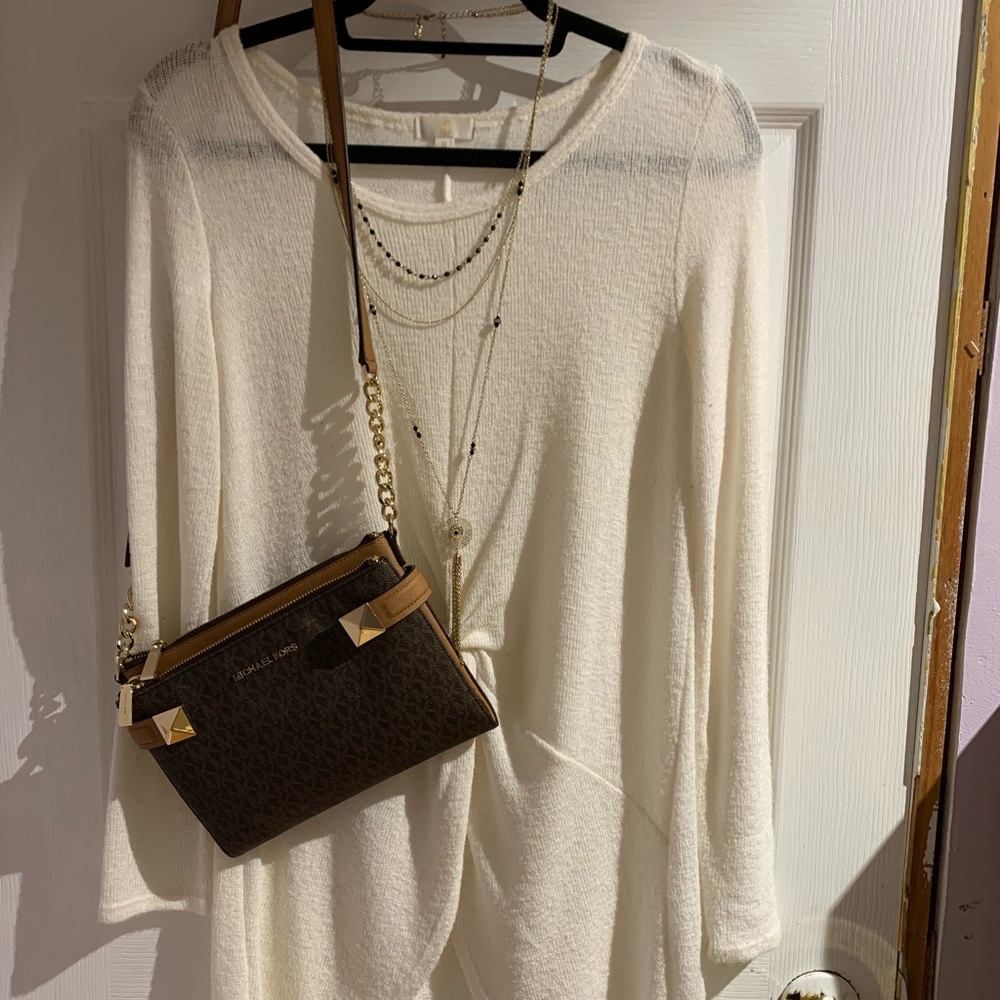 Simple white tunic top